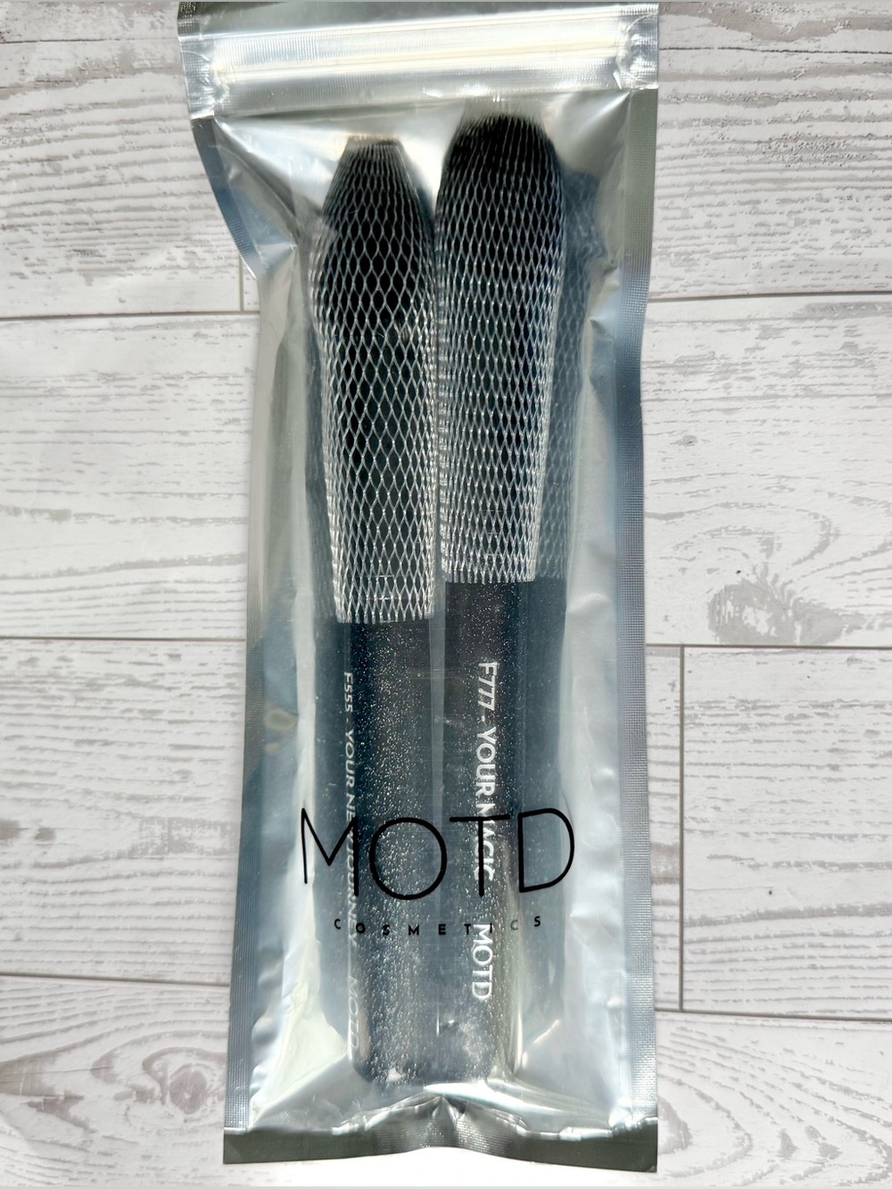 MOTD Cosmetics Black GlitterMakeup Brush Set Vegan New with Package